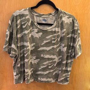 Old Navy Camo Print Crop Tee
